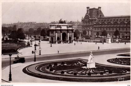 Paris - Place du Carrousel