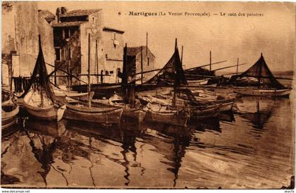 CPA MARTIGUES Le coin des peintres (339876)