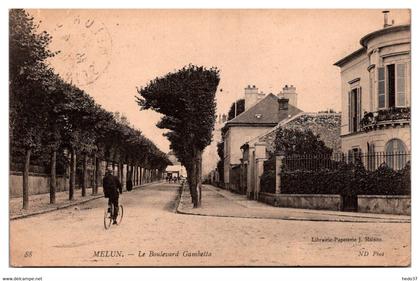 Melun - Le Boulevard Gambetta