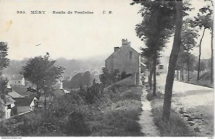 CPA Méry-sur-Oise Route de Pontoise