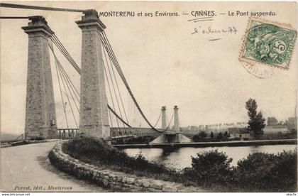 CPA MONTEREAU Le Pont suspendu (806316)