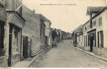 MORAINVILLIERS-grande rue