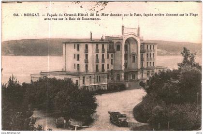 Carte Postale Ancienne de MORGAT-façade du Grand Hôtel de la Mer