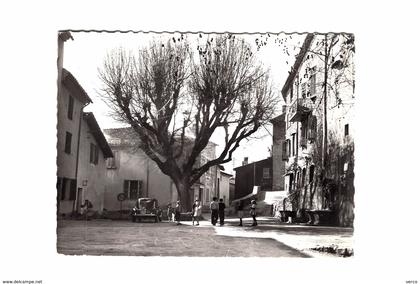 Carte Postale ancienne de MOUGINS