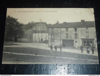 MOUILLERON-EN-PAREDS - LA PLACE ET LE CHATEAU - 85 VENDEE (Z)