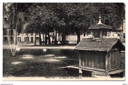 Moulins - Le Bassin des Cygnes