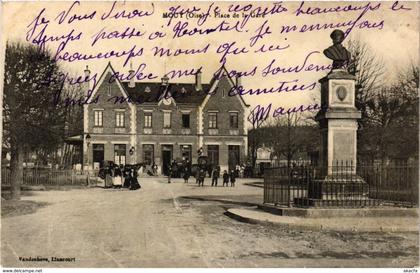 CPA MOUY - Place de la Gare (290964)