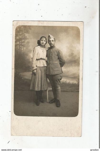 NARBONNE (AUDE) CARTE PHOTO MILITAIRE EN COUPLE (PHOTO SALLIS NARBONNE)