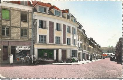 CPSM Neufchatel-en-Bray Magasin de Cycles - Grande Rue - Fausse Porte