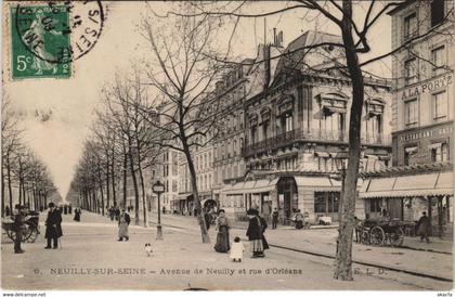 CPA NEUILLY-sur-SEINE - Avenue de NEUILLY et rue d'Orléans (44293)