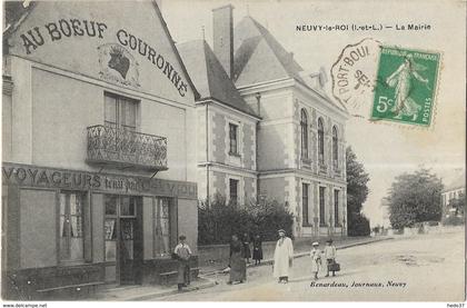 Neuvy-le-Roi - La Mairie