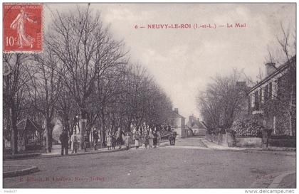 Neuvy-Le-Roi - Le Mail