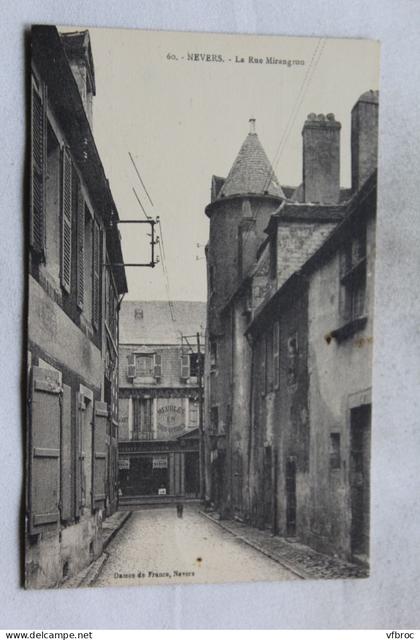 Nevers, la rue Mirangron, Nièvre 58