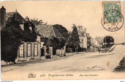 CPA NOGENT-sur-SEINE Rue des Graviers Aube (100968)