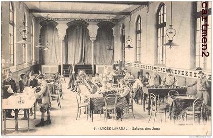 PARIS LE LYCEE LAKANAL LE SALON DE JEUX ENSEIGNEMENT