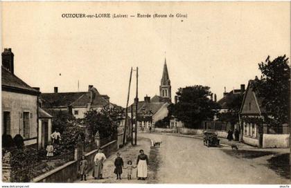 CPA AK OUZOUER-sur-LOIRE Entrée Route de GIEN (608290)