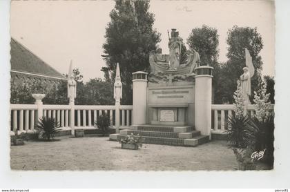 OYE PLAGE - Statue Notre Dame de Boulogne