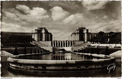 CPA Paris 16e Paris-Le palais de Chaillot vu des jardins (313268)