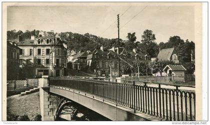 CPSM 95  PARMAIN VUE VERS LA GARE 1950