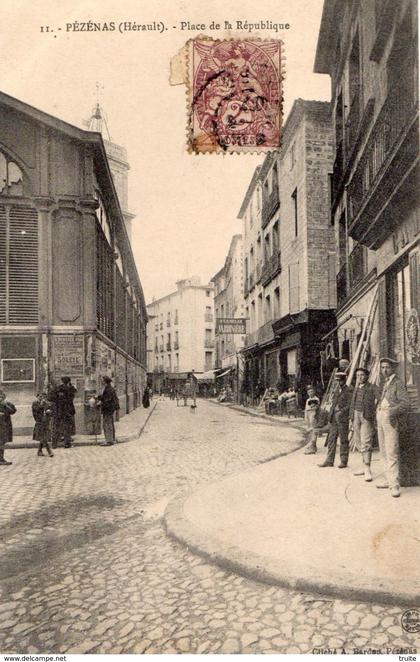 PEZENAS PLACE DE LA REPUBLIQUE