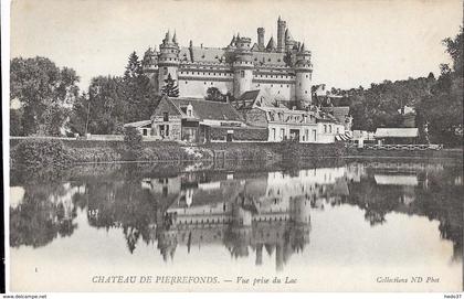 Château de Pierrefonds - Vue prise du Lac