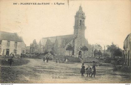 PLONEVEZ DU FAOU - l'église (carte vendue en l'état).