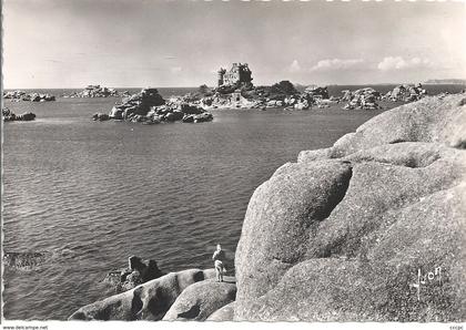 CPSM Ploumanac'h Château de Costaëres vu de la Cale