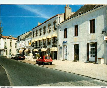 le poiré sur vie * hôtel restaurant du centre , GABy BUTON propriétaire * place du marché