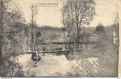 CPA Pont d'Ouilly Pont rustique sur la Rouvie