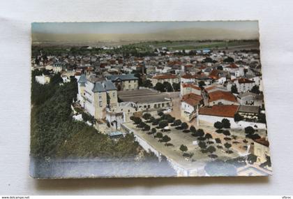 Cpm, Pont du Château, place de Laire et le château, Puy de Dôme 63