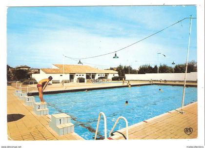 Pont-l'Abbé-d'Arnoult  (17 - Charente Maritime ) la piscine