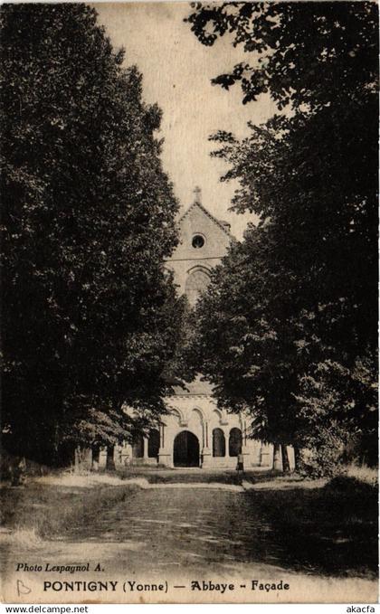 CPA PONTIGNY - Abbaye - Facade (658718)