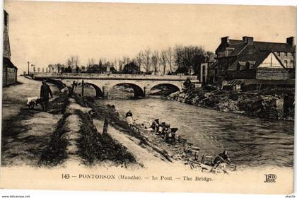 CPA PONTORSON - Le Pont - The Bridge (245668)