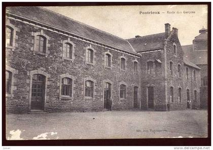 Cpa  du 22  Pontrieux Ecole des garçons  NO5