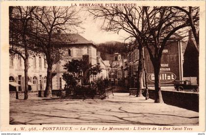 CPA PONTRIEUX - La Place - Le monument - L'Entrée de la Rue St-Yves (103804)