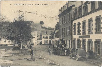 CPA Pontrieux Place de la Mairie