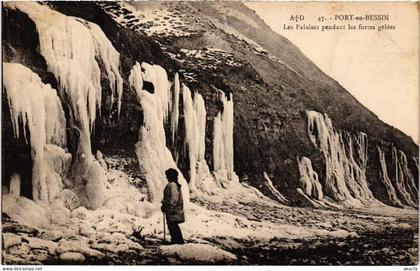 CPA PORT-en-BESSIN-HUPPAIN Les Falaises pendant les Fortes Gelees (1258144)