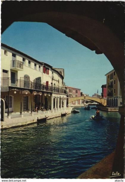 CPM GRIMAUD PORT-GRIMAUD - Canal Scene (1113837)