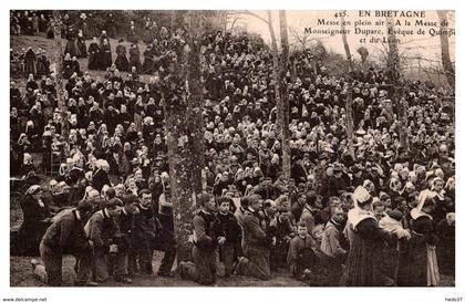 Messe en plein air - Evêque de Quimper