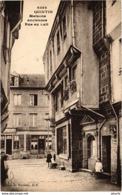 CPA QUINTIN - Maisons anciennes Rue au Lait (103446)