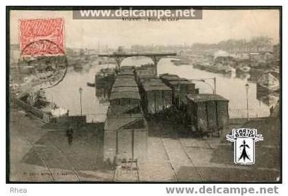 42 Roanne - ROANNE - Bassin du Canal - cpa