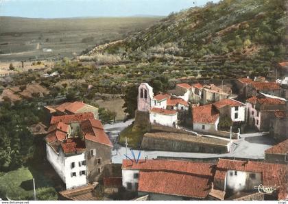 CPSM Robion vue générale sur le centre du village et l'Horloge