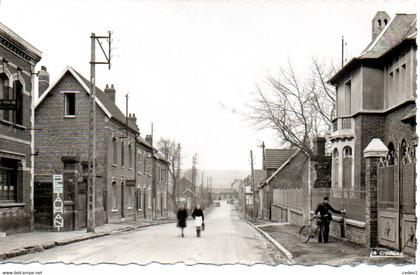 ROISEL  RUE DE LA GARE