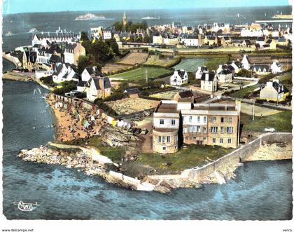 Carte   POSTALE  Ancienne de  ROSCOFF