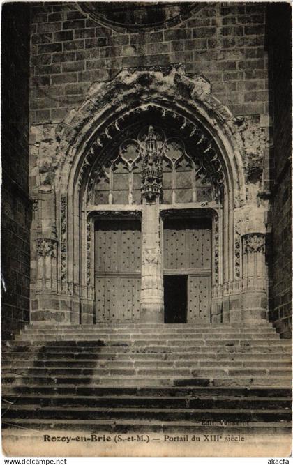 CPA ROZAY-en-BRIE Portail de l'Eglise (1299062)