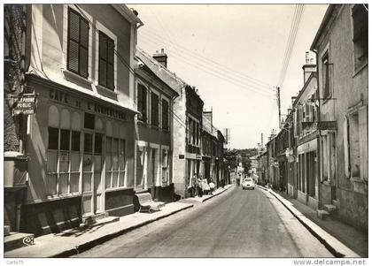 SAINT AMAND en PUISAYE 58 - Grande Rue