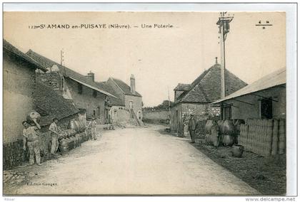 SAINT AMAND EN PUISAYE(NIEVRE) POTERIE