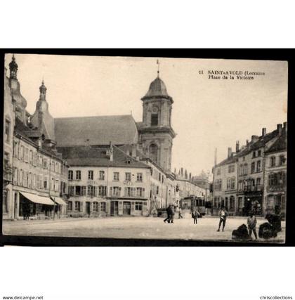 57 - SAINT AVOLD (Moselle) - Place de la Victoire - Hôtel de Metz