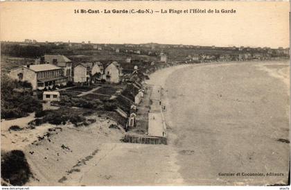 CPA St-CAST - La Garde - La PLage et l'Hotel de la Garde (103828)