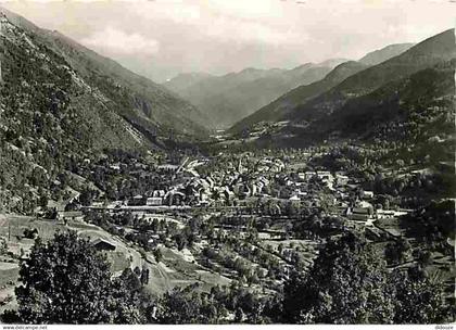 06 - Saint Etienne de Tinée - Vue Générale et la Vallée - CPM - Voir Scans Recto-Verso